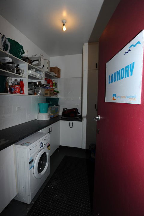 Glenelg Holiday Apartments-Ellis - New Castle Holiday 3