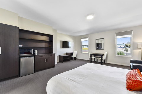 Robe Marina Accommodation - New Castle Holiday 13