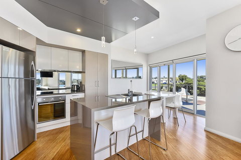 Robe Marina Accommodation - New Castle Holiday 21