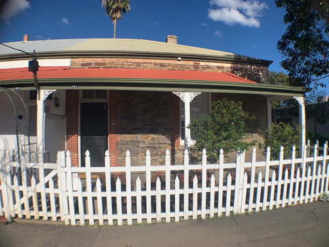 On Gilbert - New Castle Holiday 2