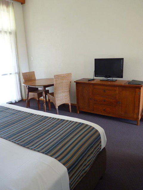 Coonawarra Motor Lodge - New Castle Holiday 6