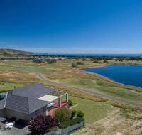 Golfers Paradise 18th Tee - 52 Huntingdale Drive - New Castle Holiday
