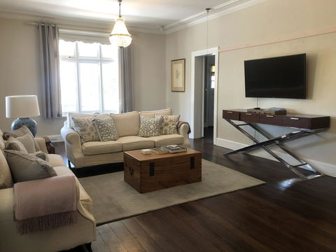 Belmore Cottage - New Castle Holiday 8