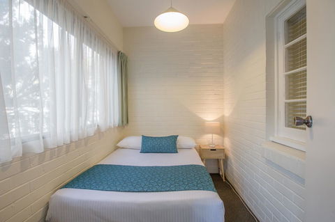 Greenways Apartments - New Castle Holiday 13