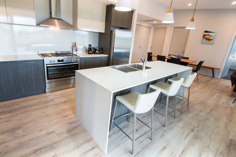 Wellington Lake Retreat - New Castle Holiday 2