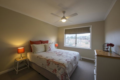 Flinders Bush Retreats - New Castle Holiday 10