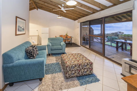 Chandlers Smiths Beach Villas - New Castle Holiday 3