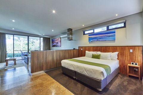 Eight Willows Retreat - New Castle Holiday 9