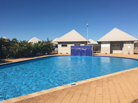 Escape 2 Exmouth - New Castle Holiday 0