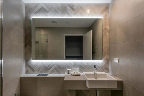 The Adnate Perth - Art Series - New Castle Holiday 23