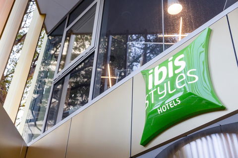 Ibis Styles East Perth - New Castle Holiday 5