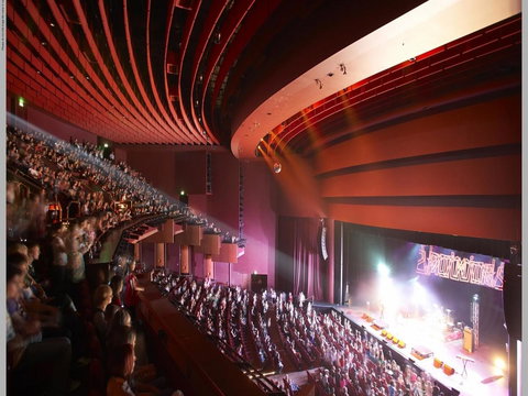 Crown Promenade Perth - New Castle Holiday 24