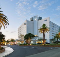 Crown Promenade Perth - New Castle Holiday