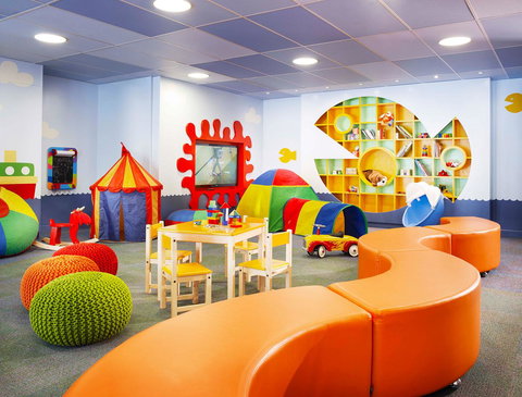 Crown Metropol Perth - New Castle Holiday 24