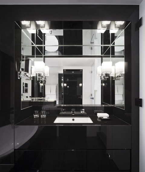 Crown Metropol Perth - New Castle Holiday 18