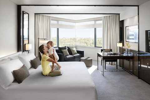 Crown Metropol Perth - New Castle Holiday 12
