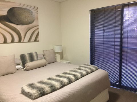 Parklane Apartments - New Castle Holiday 8