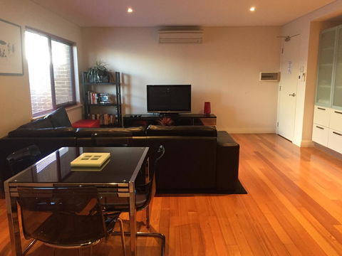 Parklane Apartments - New Castle Holiday 5