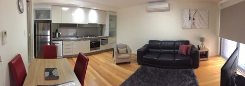 Parklane Apartments - New Castle Holiday 14