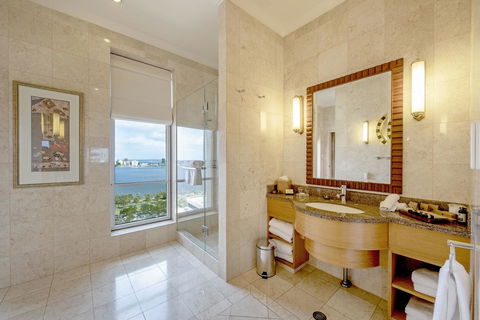 Duxton Hotel Perth - New Castle Holiday 13