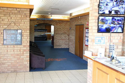 Carnarvon Motel - New Castle Holiday 17