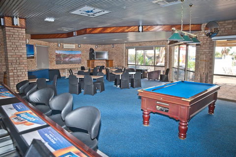 Carnarvon Motel - New Castle Holiday 34