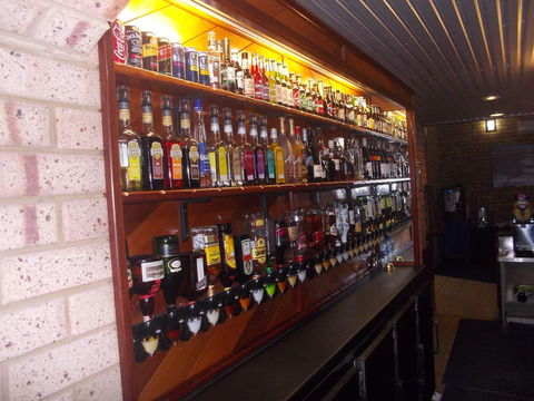 Carnarvon Motel - New Castle Holiday 42