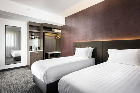 Holiday Inn West Perth, An IHG Hotel - New Castle Holiday 14