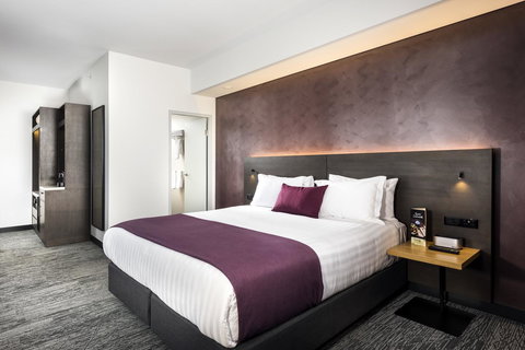 Holiday Inn West Perth, An IHG Hotel - New Castle Holiday 16