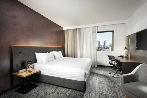 Holiday Inn West Perth, An IHG Hotel - New Castle Holiday 11