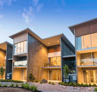 The Colony at Mandoon Estate - New Castle Holiday
