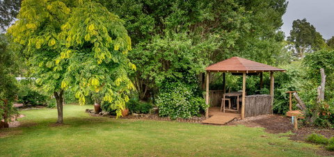 Chimes Spa Retreat - New Castle Holiday 26