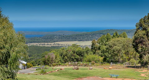 Chimes Spa Retreat - New Castle Holiday 19