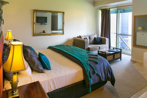 Chimes Spa Retreat - New Castle Holiday 42