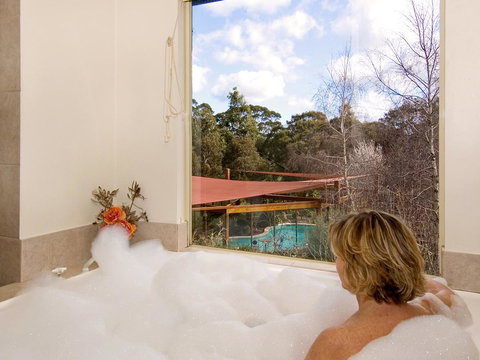 Chimes Spa Retreat - New Castle Holiday 41