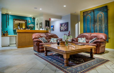 Chimes Spa Retreat - New Castle Holiday 6