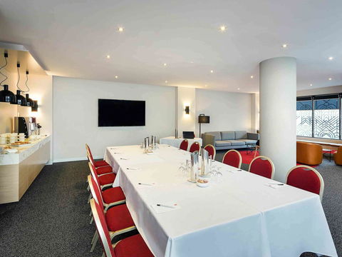 Ibis Perth - New Castle Holiday 41