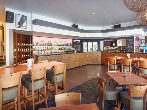 Ibis Perth - New Castle Holiday 40