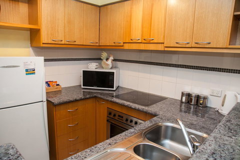 Perth Short Stays - New Castle Holiday 16