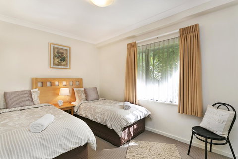 Perth Short Stays - New Castle Holiday 28