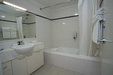 Perth Short Stays - New Castle Holiday 17