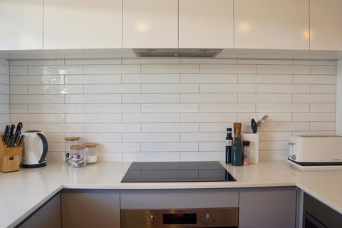 Cottesloe Beachfront Ocean View Apartment - New Castle Holiday 11