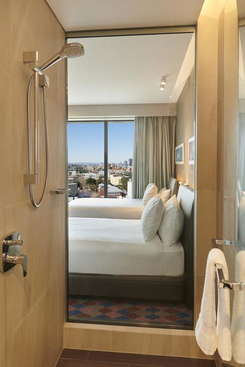 Doubletree By Hilton Perth Northbridge - New Castle Holiday 8