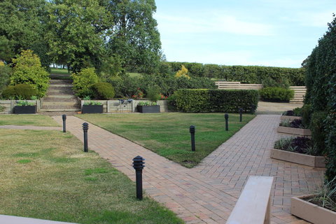 Grapevines Boutique Accommodation - New Castle Holiday 16