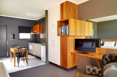 Riverview On Mount Street - New Castle Holiday 36