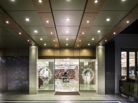 Swan River Hotel - New Castle Holiday 9