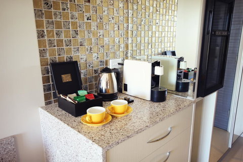 Swan River Hotel - New Castle Holiday 35