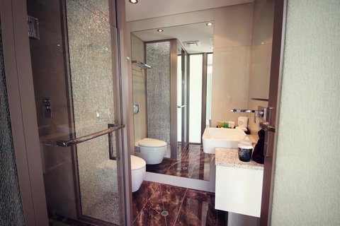 Swan River Hotel - New Castle Holiday 37