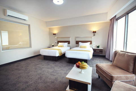 Swan River Hotel - New Castle Holiday 27