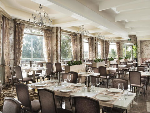 Swan River Hotel - New Castle Holiday 5